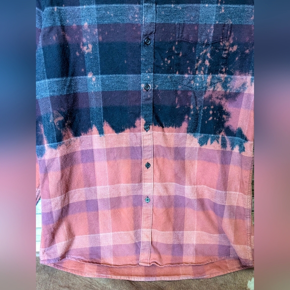 Kansas City Chiefs Mahomies Upcycled Handcrafted Dip Dye Bleach Flannel Shirt - Picture 15 of 15